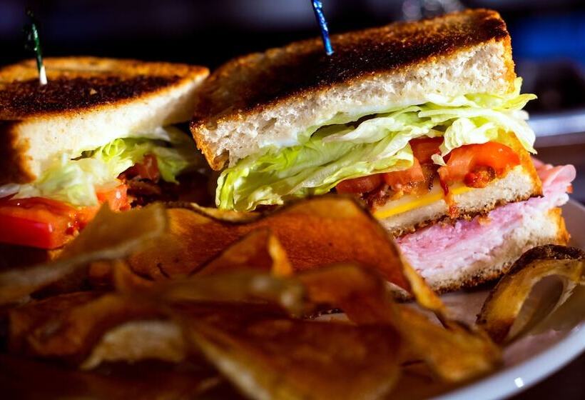 호텔 Skyline Lodge