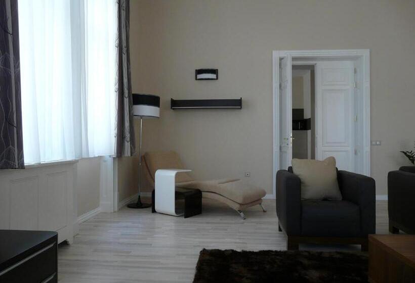 ホテル Soleil Apartman Szeged