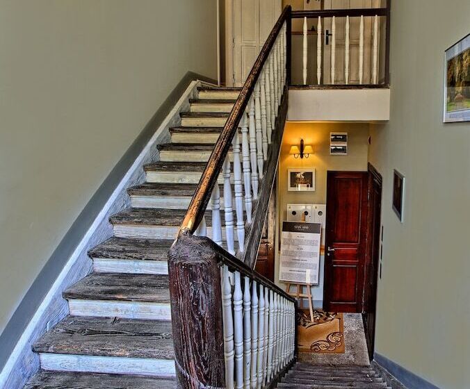 هتل Stare Kino Cinema Residence