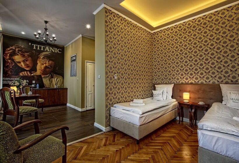 هتل Stare Kino Cinema Residence