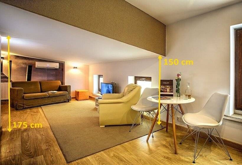 هتل Stare Kino Cinema Residence