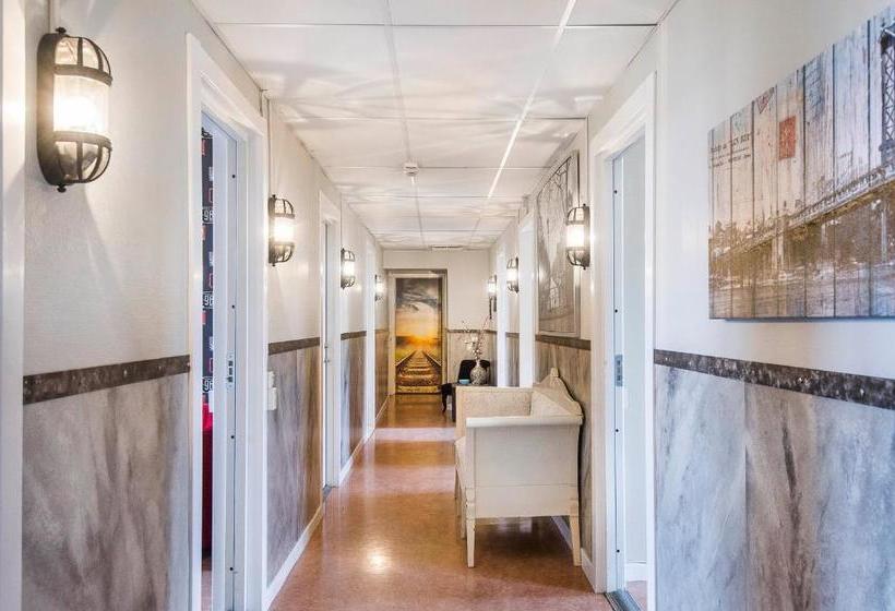 בית מלון כפרי Centralstationens Vandrarhem