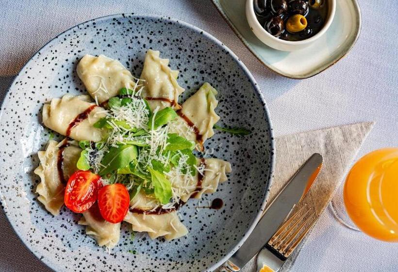 Отель Cesarskie Ogrody