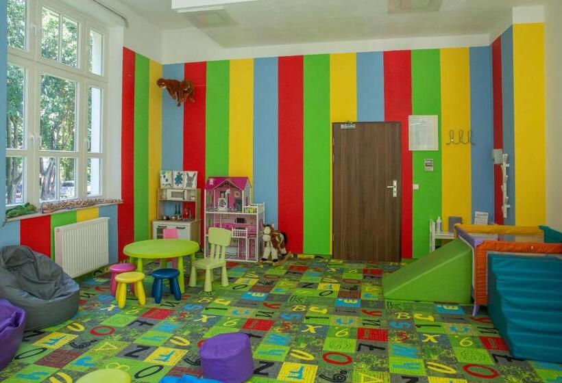 Отель Cesarskie Ogrody