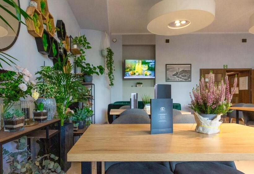 Отель Cesarskie Ogrody