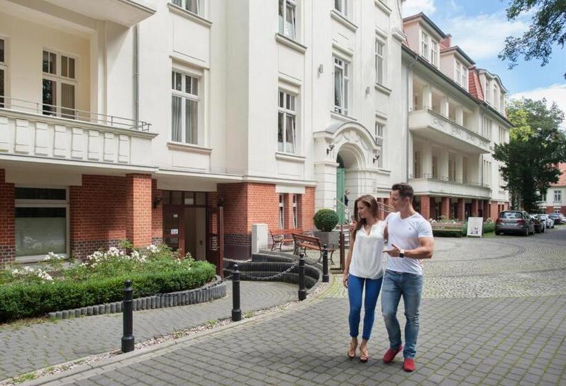 Отель Cesarskie Ogrody