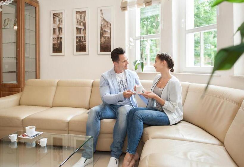 Отель Cesarskie Ogrody