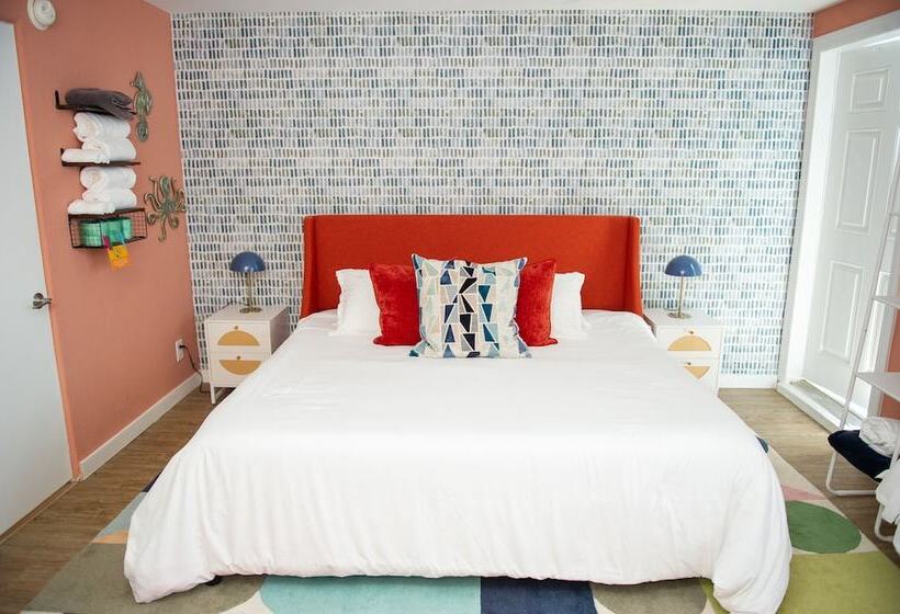 فندق Sunburst Inn