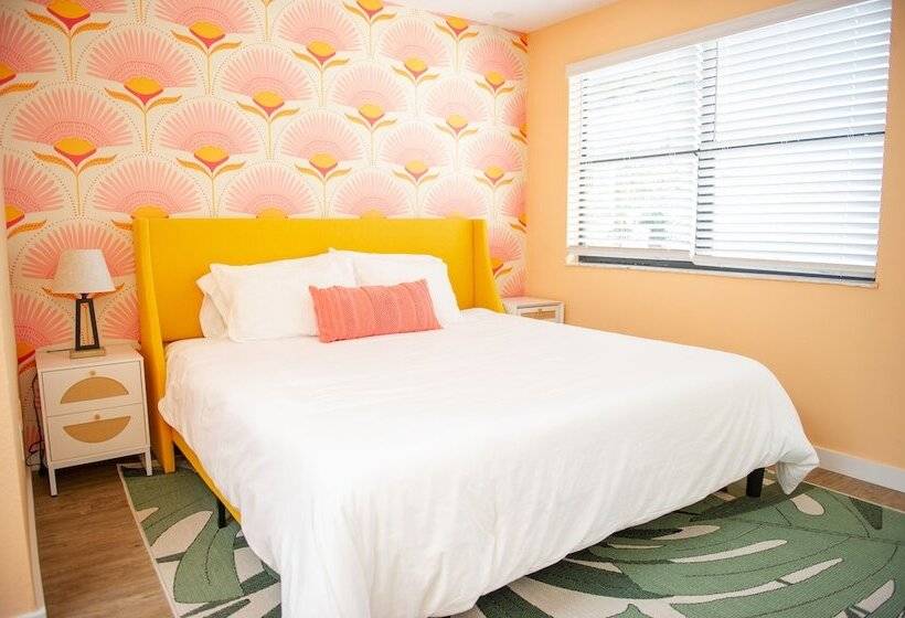 فندق Sunburst Inn