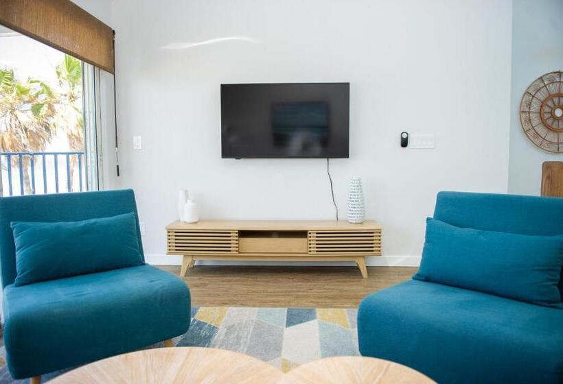 فندق Sunburst Inn