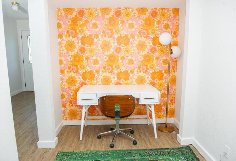 فندق Sunburst Inn