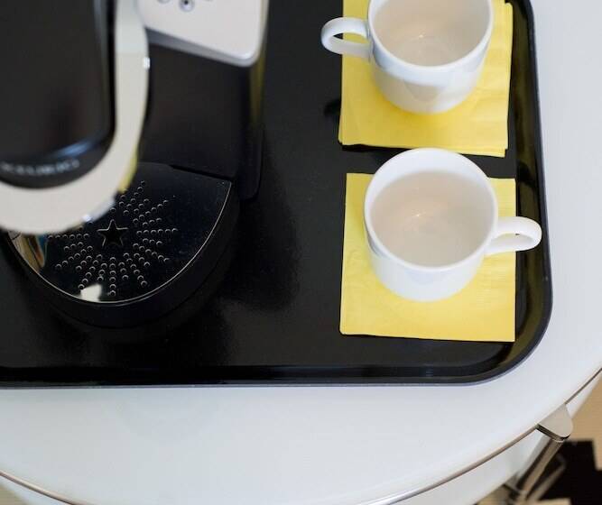 Отель Swamp Rabbit Inn