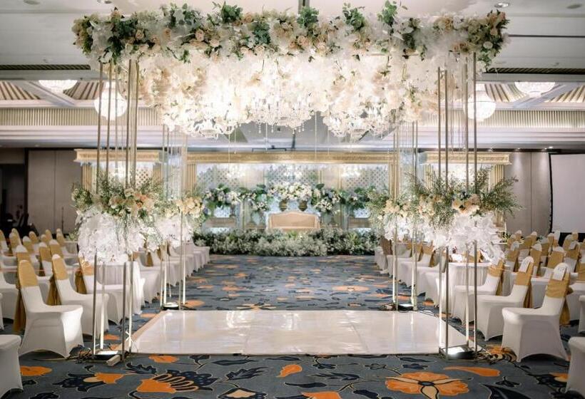 酒店 Swissbelinn Saripetojo Solo