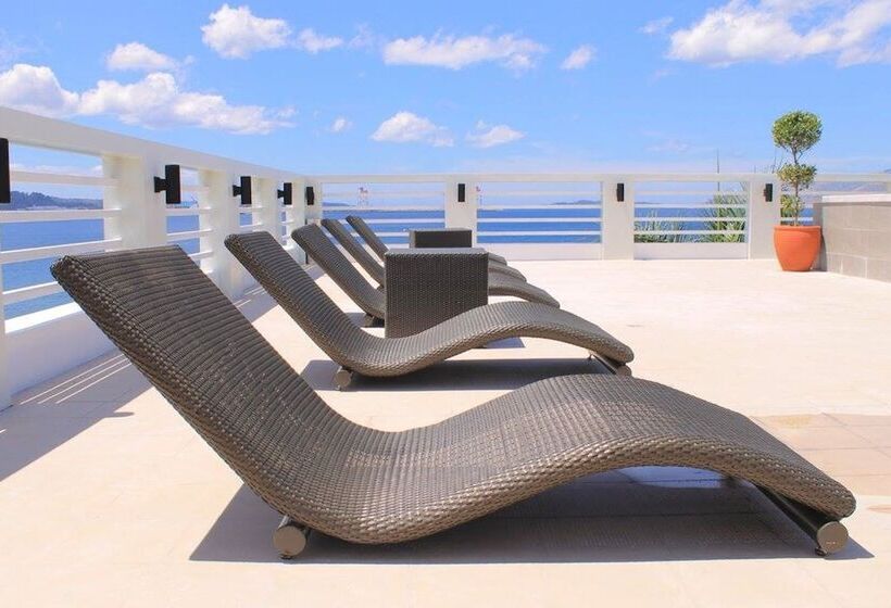 Terrace Hotel Subic Bay