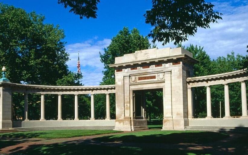 The Hotel At Oberlin