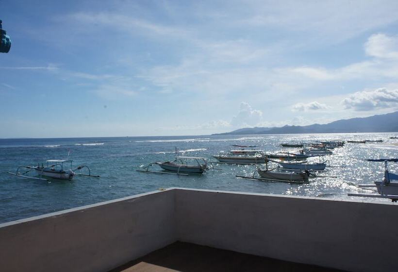 酒店 The Beach Candidasa