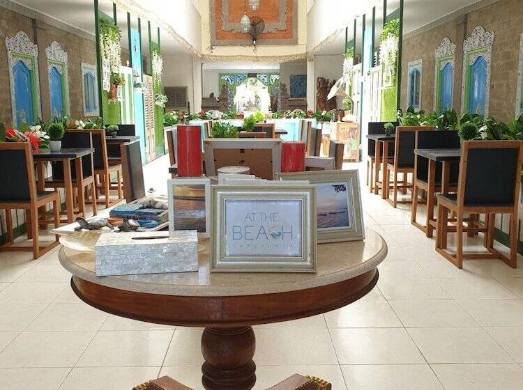 酒店 The Beach Candidasa