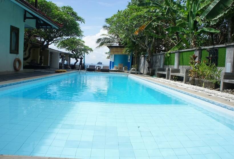 酒店 The Beach Candidasa