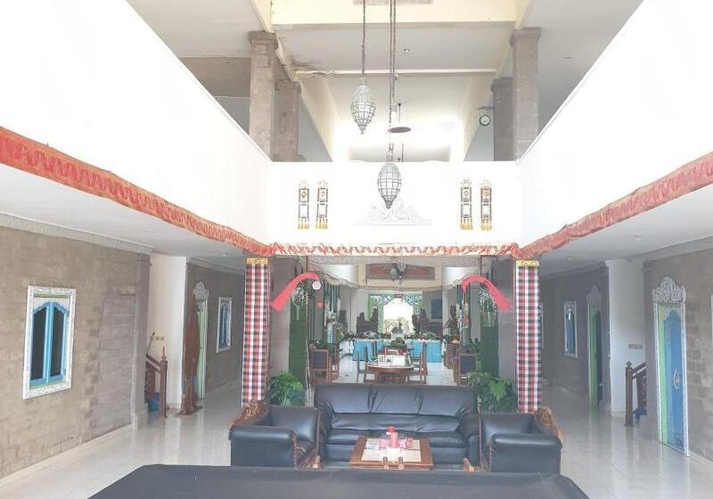 酒店 The Beach Candidasa