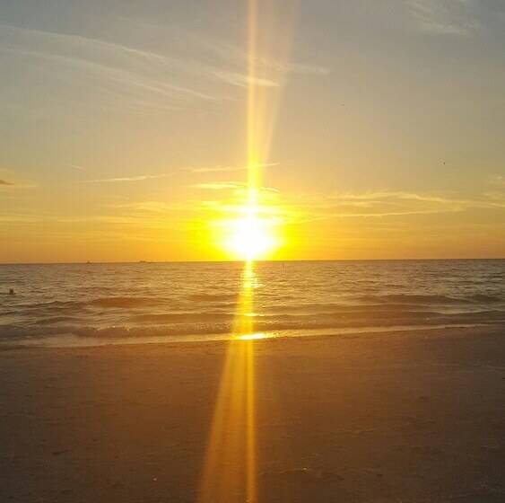 Отель Beach House