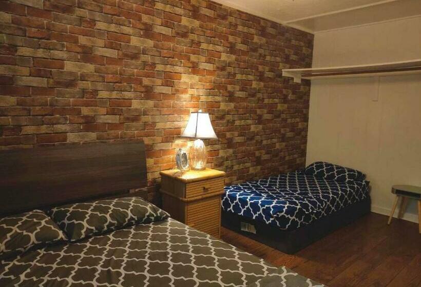 ホテル The Beach Waikiki Boutique Hostel