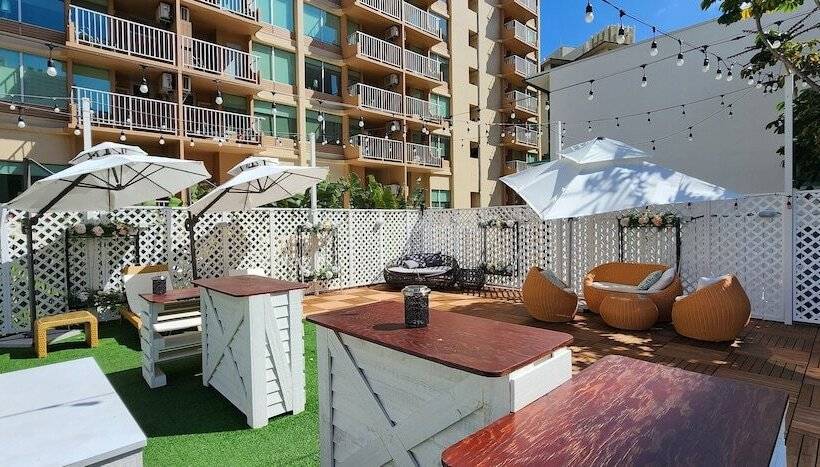 ホテル The Beach Waikiki Boutique Hostel