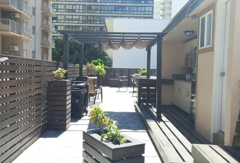 ホテル The Beach Waikiki Boutique Hostel