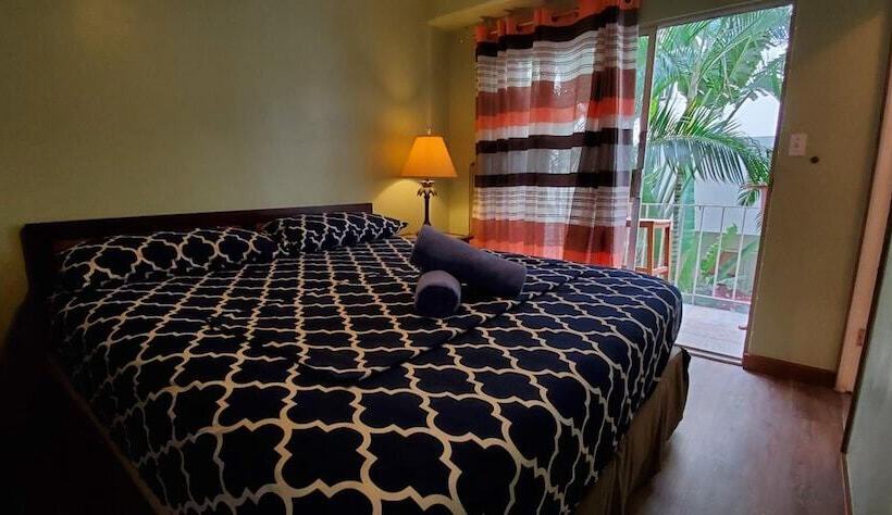 ホテル The Beach Waikiki Boutique Hostel