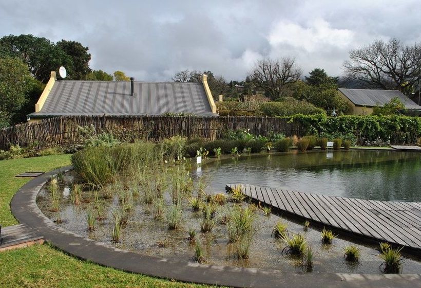 בית מלון כפרי The Hideaway