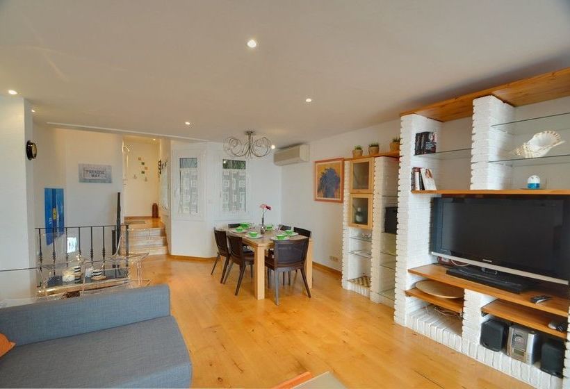 호텔 The Moonlight Sea View