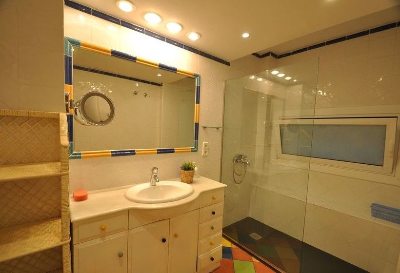 호텔 The Moonlight Sea View