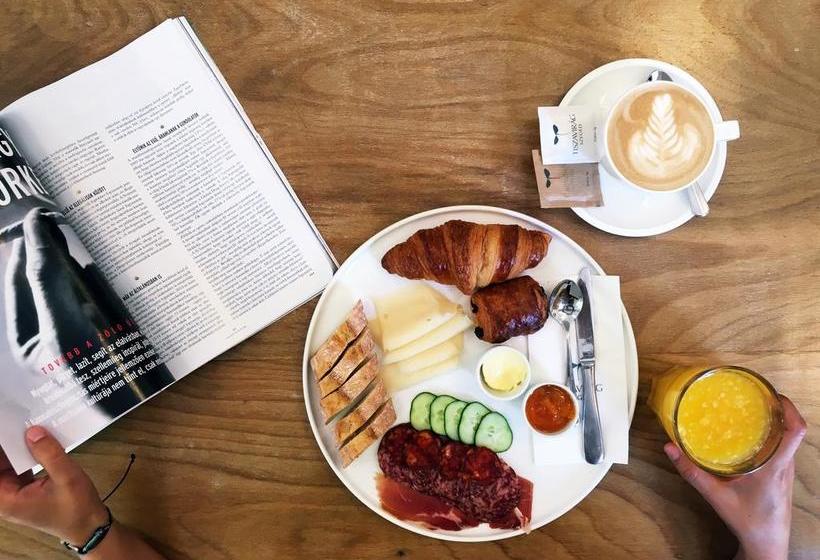 호텔 Tiszavirág Szeged