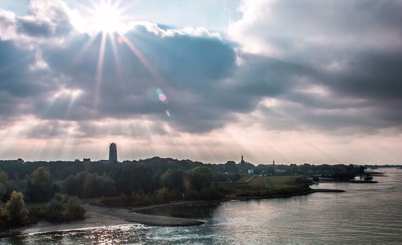 בית מלון כפרי Van Der Valk Zaltbommela2