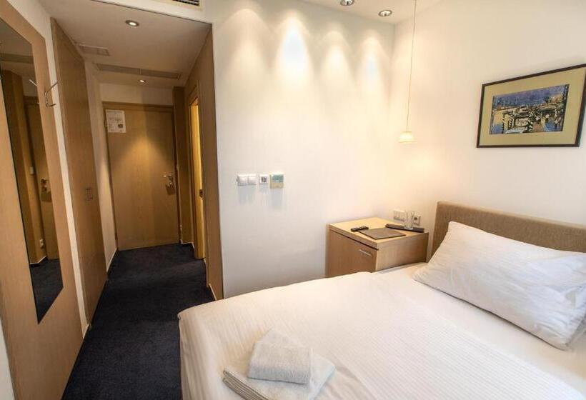 فندق Villa Nečas žilina