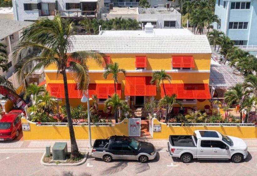 هتل Villa Sinclair Beach Suites And Spa