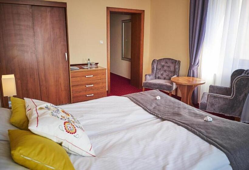 هتل Villa Vita Krupówki