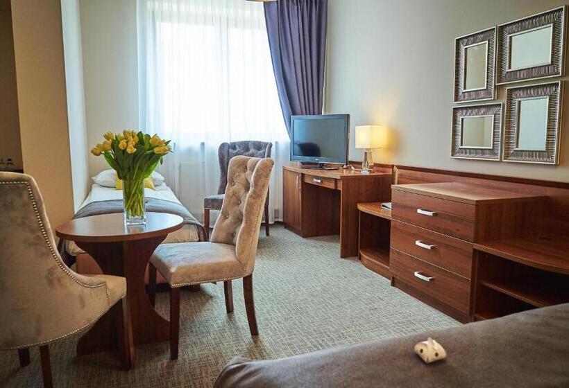 هتل Villa Vita Krupówki