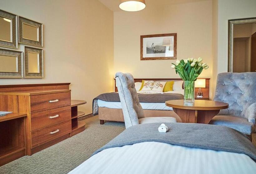 هتل Villa Vita Krupówki