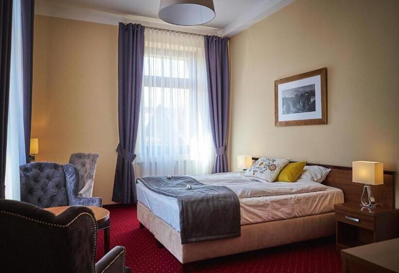 هتل Villa Vita Krupówki