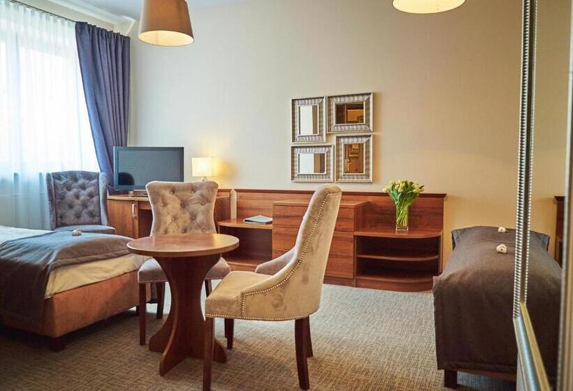 هتل Villa Vita Krupówki