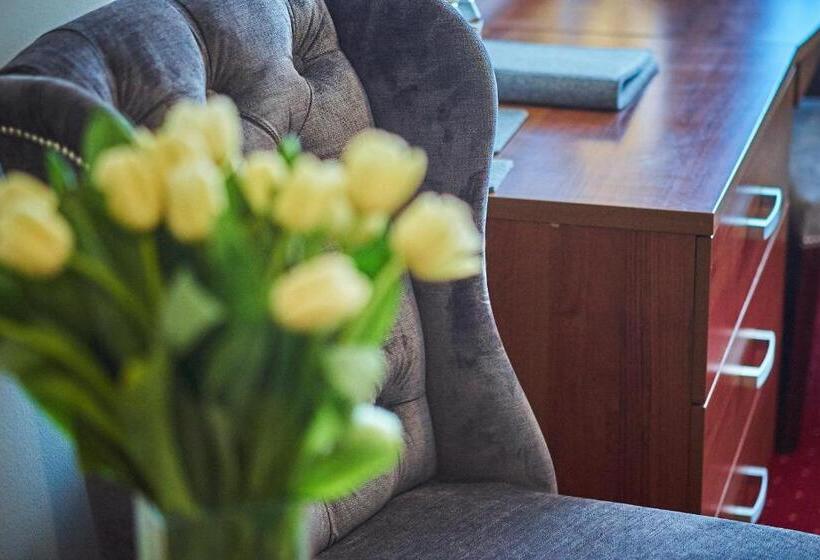 هتل Villa Vita Krupówki