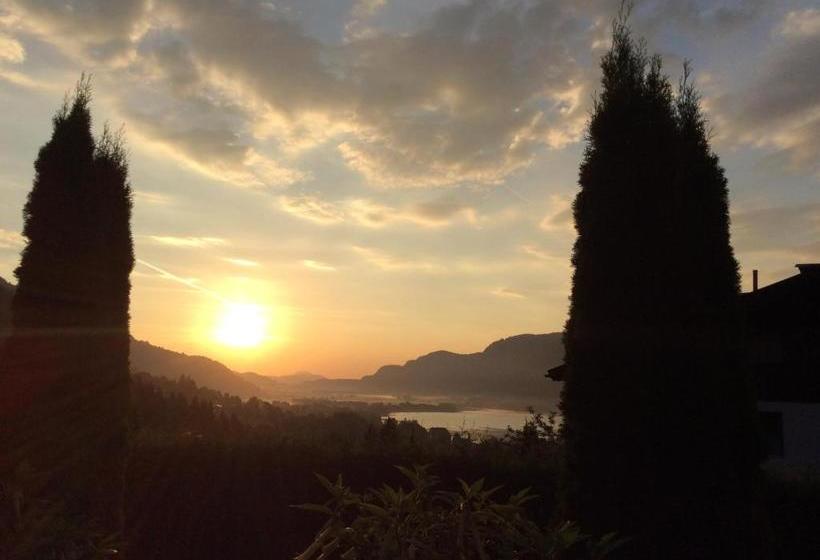 בית מלון כפרי Waldvilla Linder