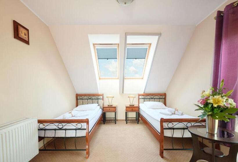 בית מלון כפרי Wartosław