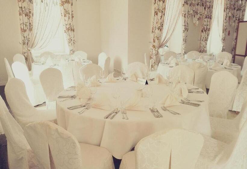 Отель Willa Hueta