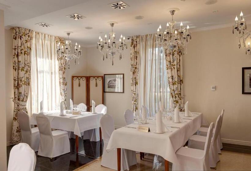 Отель Willa Hueta