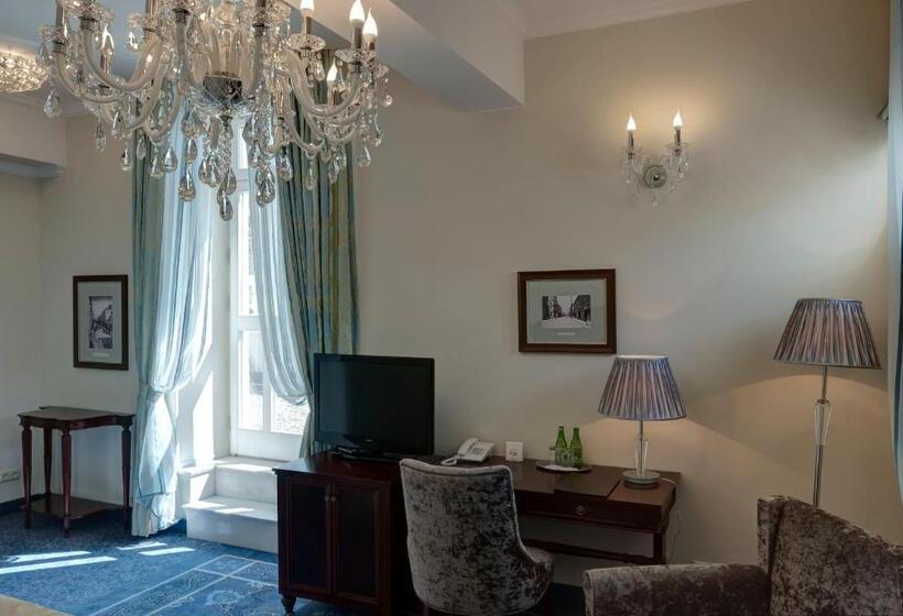 Отель Willa Hueta