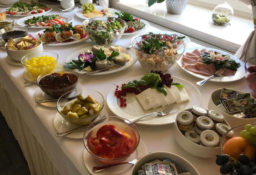 Отель Willa Hueta