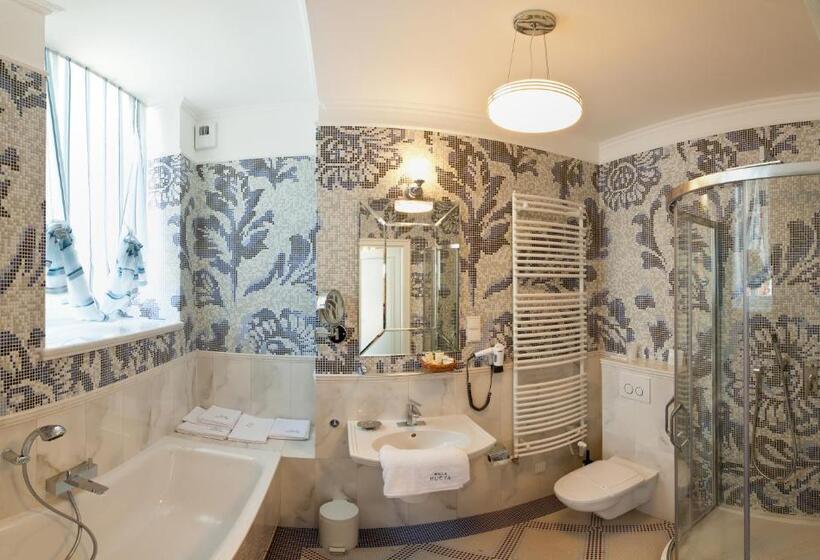 Отель Willa Hueta