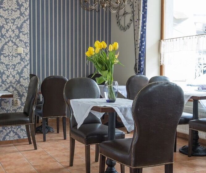 Отель Willa Labelle