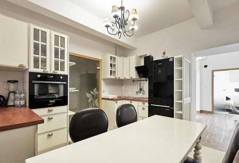 Отель Willa Labelle